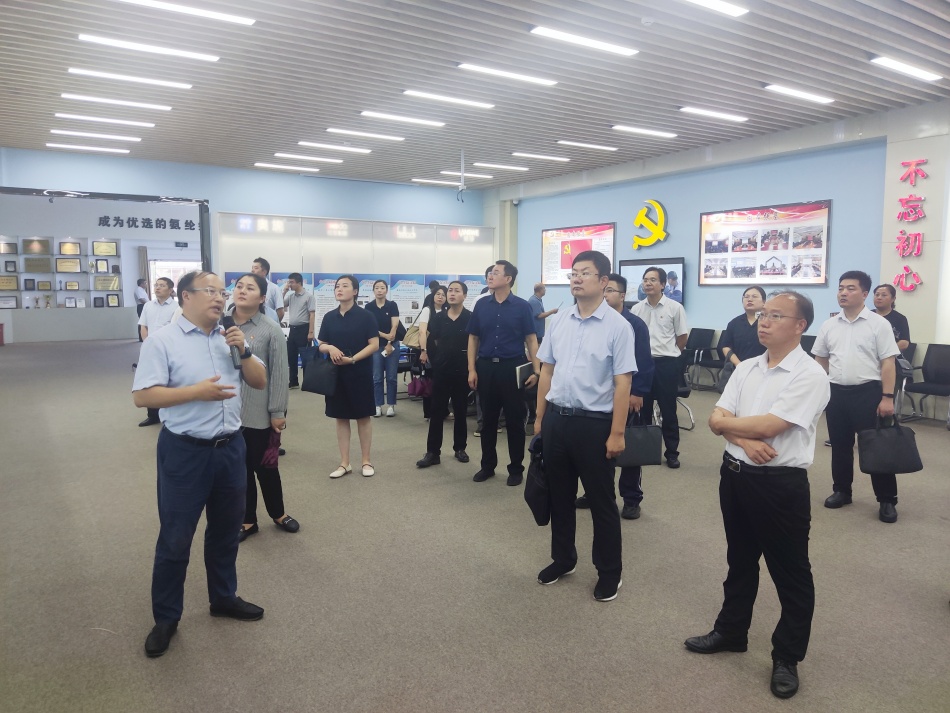 2024年7月17日，市國資委系統(tǒng)在公司開展“三組聯(lián)建”現(xiàn)場(chǎng)觀摩1（公司展廳）_副本
